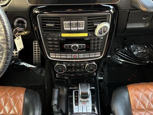 Used 2015 Mercedes-Benz G 63 AMG 4MATIC image 24