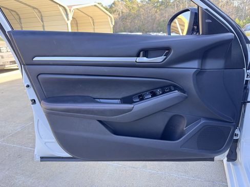 Used 2024 Nissan Altima 2.5 SR image 21