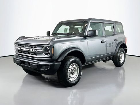 New 2025 Ford Bronco 4-Door image 5