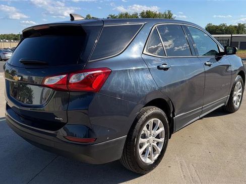 Used 2019 Chevrolet Equinox LS w/ LS Convenience Package AWD/4WD image 7