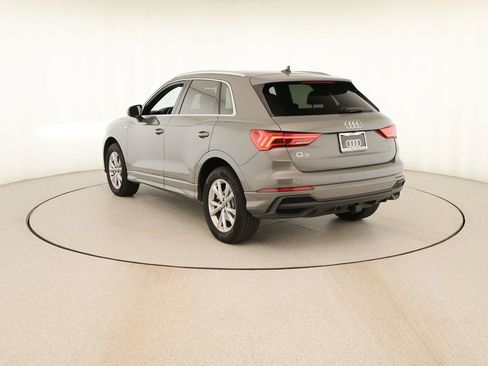 Used 2025 Audi Q3 2.0T Premium w/ Convenience Package AWD/4WD image 4