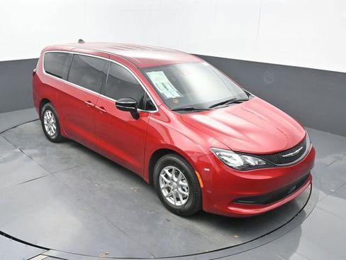 New 2025 Chrysler Voyager LX image 51