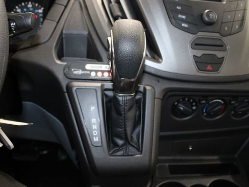 Used 2018 Ford Transit 350 XL image 39