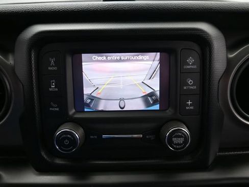Used 2021 Jeep Gladiator Sport AWD/4WD image 15