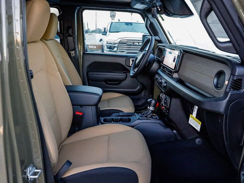 New 2026 Jeep Gladiator Sport image 21