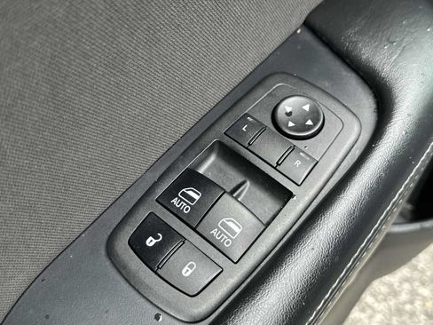 Used 2023 Dodge Challenger SXT RWD image 16