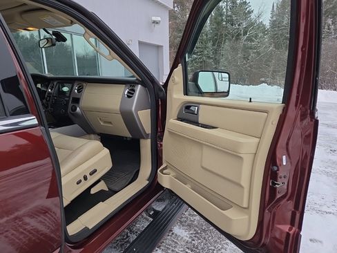 Used 2017 Ford Expedition EL Limited w/ Equipment Group 301A image 42