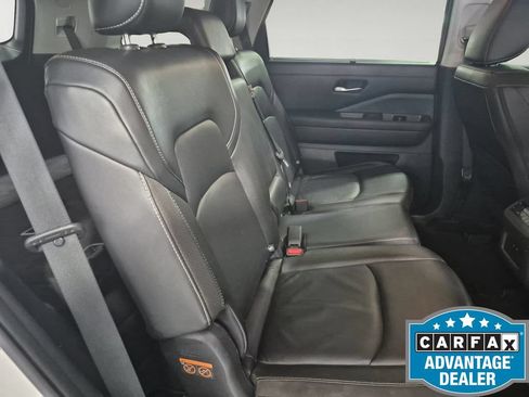 Used 2023 Nissan Pathfinder SL FWD image 25