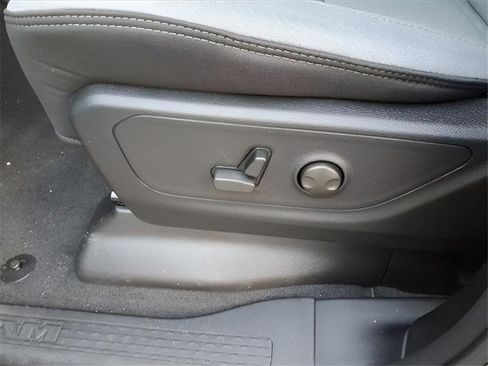 New 2026 RAM 1500 4x4 Crew Cab image 12