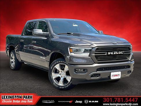 Used 2024 RAM 1500 Laramie AWD/4WD image 1