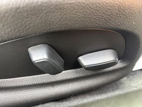 Used 2023 Chevrolet Camaro LT image 17