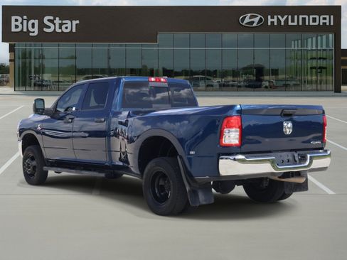 Used 2024 RAM 3500 Tradesman w/ Chrome Appearance Group AWD/4WD image 3
