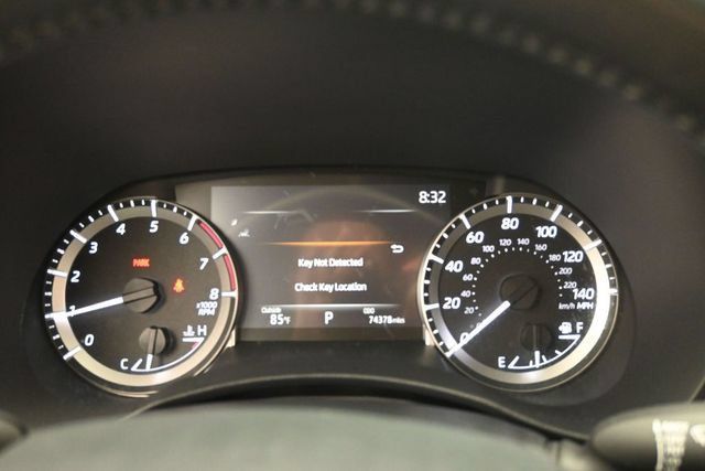 Used 2023 Toyota Highlander LE AWD/4WD image 20