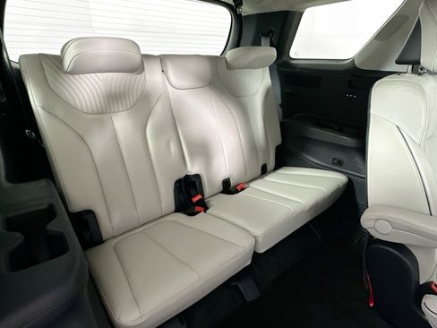 Used 2023 Hyundai Palisade Calligraphy image 29
