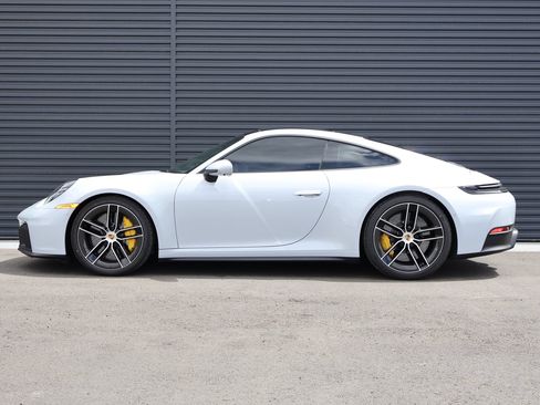 Certified 2025 Porsche 911 Carrera 4 GTS AWD/4WD image 11