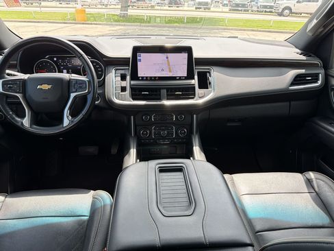 Used 2021 Chevrolet Tahoe Premier AWD/4WD image 16