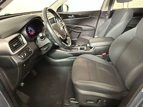Used 2020 Kia Sorento LX w/ LX I4 Convenience Package FWD image 12