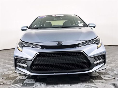 Certified 2022 Toyota Corolla SE image 2