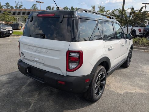 New 2025 Ford Bronco Sport Outer Banks w/ Outer Banks Tech Package+ image 4