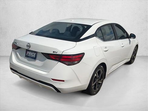 Used 2024 Nissan Sentra SV FWD image 5