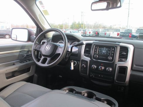 Used 2016 RAM 2500 SLT image 20