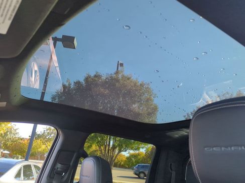 New 2024 GMC Sierra EV Denali image 18