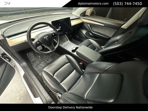 Used 2021 Tesla Model 3 Performance image 16