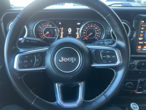 Used 2022 Jeep Gladiator Overland w/ Popular Equipment Package AWD/4WD image 47
