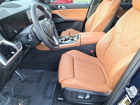 Used 2025 BMW X5 sDrive40i w/ Premium Package image 17