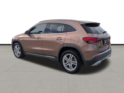 Used 2023 Mercedes-Benz GLA 250 w/ Premium Package image 7