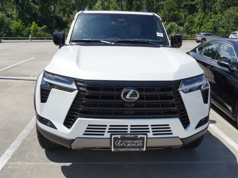 Certified 2025 Lexus GX 550 AWD/4WD image 2