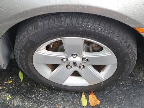 Used 2008 Ford Fusion SE image 10