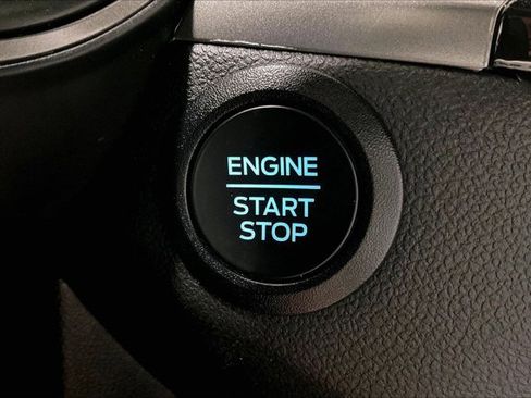 Used 2025 Ford Escape Active AWD/4WD image 36