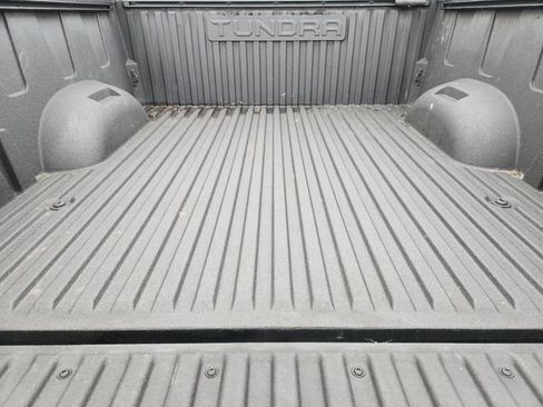 Used 2025 Toyota Tundra Limited AWD/4WD image 26