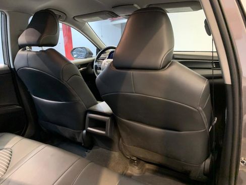 Used 2023 Toyota Camry SE image 39