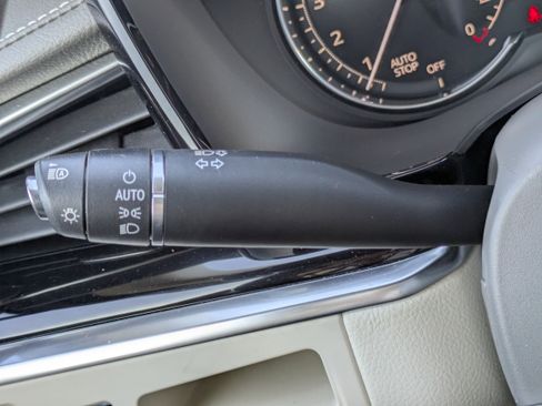 Used 2023 Cadillac XT6 Premium Luxury image 21