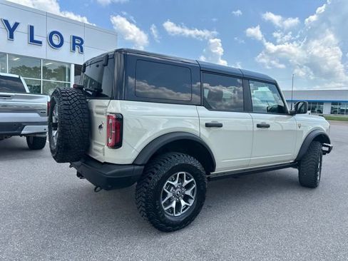 Used 2025 Ford Bronco Badlands AWD/4WD image 17