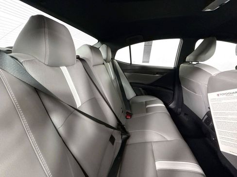 Certified 2025 Toyota Camry SE FWD image 40