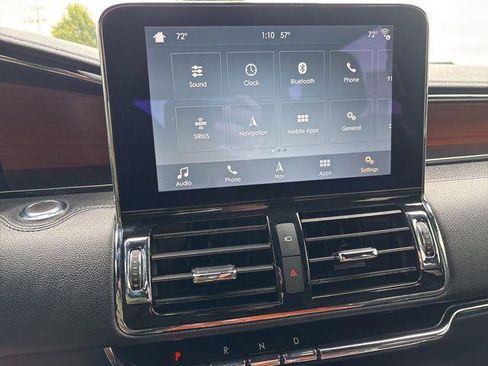 Used 2018 Lincoln Navigator Reserve w/ Technology Package AWD/4WD image 12
