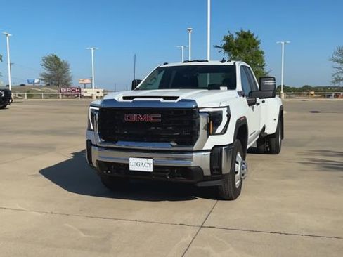 New 2026 GMC Sierra 3500 Pro w/ Convenience Package AWD/4WD image 4