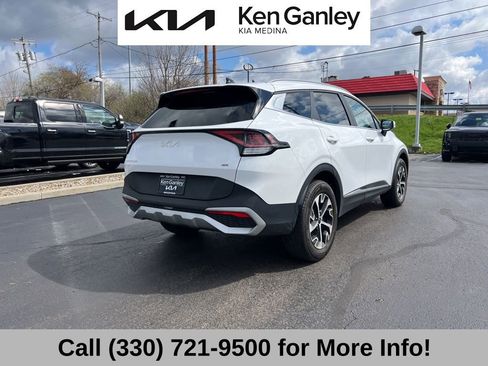 Certified 2024 Kia Sportage EX image 9