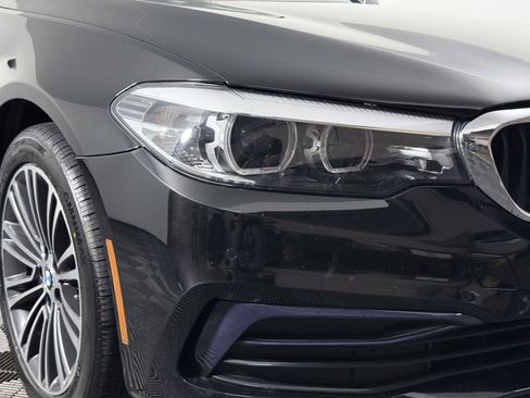Used 2019 BMW 530i xDrive w/ Convenience Package AWD/4WD image 8