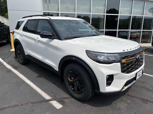 New 2026 Ford Explorer Tremor w/ Tremor Ultimate Package AWD/4WD image 2