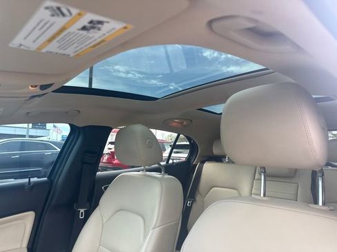 Used 2019 Mercedes-Benz GLA 250 4MATIC image 22