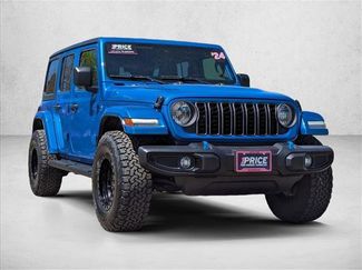 Used 2024 Jeep Wrangler Unlimited w/ Convenience Group AWD/4WD video 3