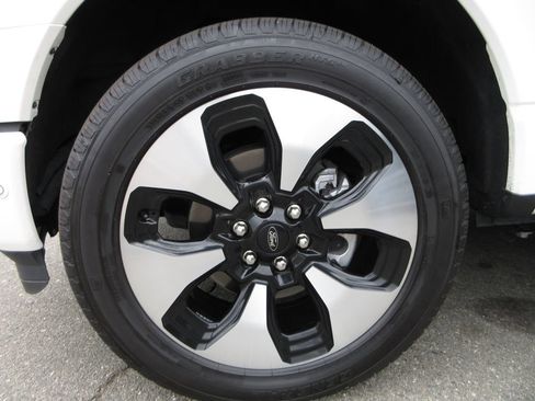 Certified 2023 Ford F150 Lightning Platinum AWD/4WD image 5