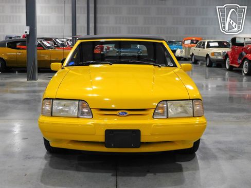 Used 1993 Ford Mustang LX image 27