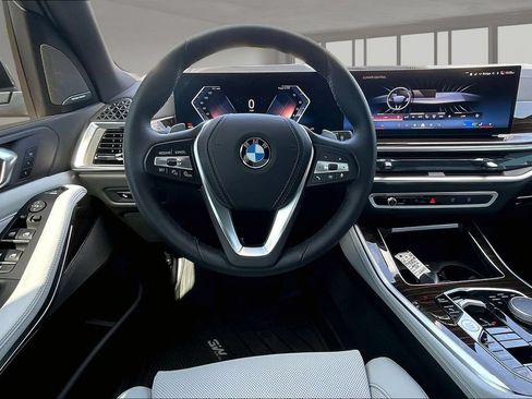 Used 2026 BMW X5 sDrive40i w/ Premium Package RWD image 5