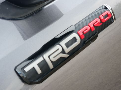 Used 2021 Toyota Tacoma TRD Pro AWD/4WD image 8