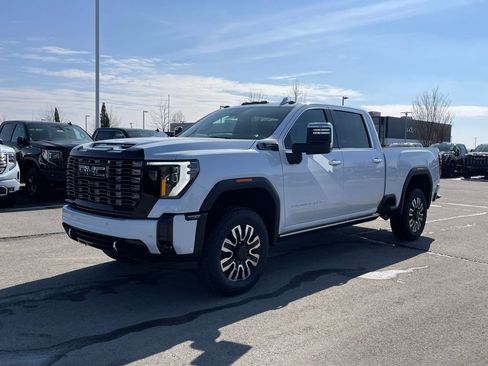 New 2026 GMC Sierra 2500 Denali Ultimate AWD/4WD image 3